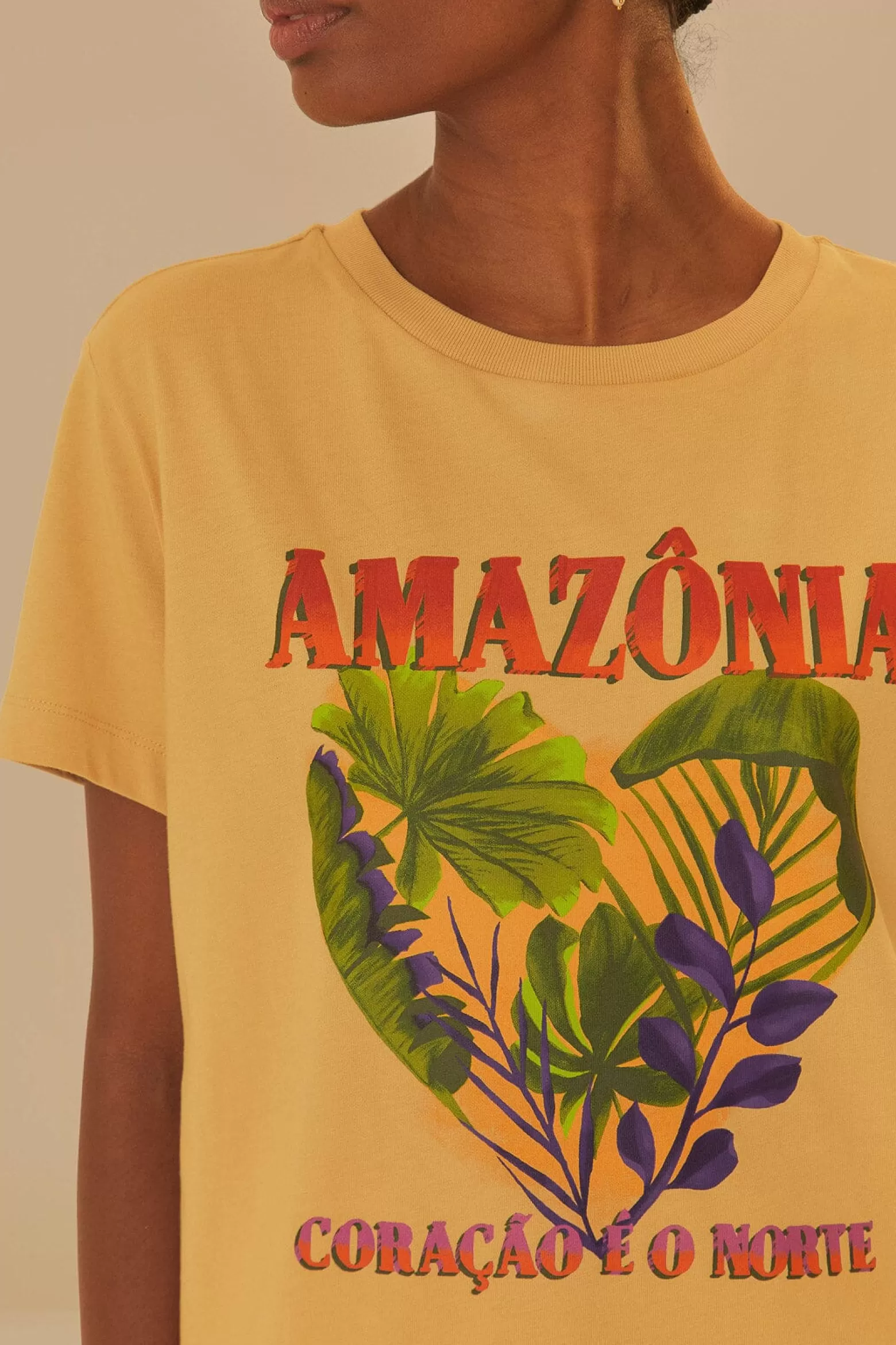 Best FARM Rio  AMAZONIA CORACAO E O NORTE FIT T-SHIRT