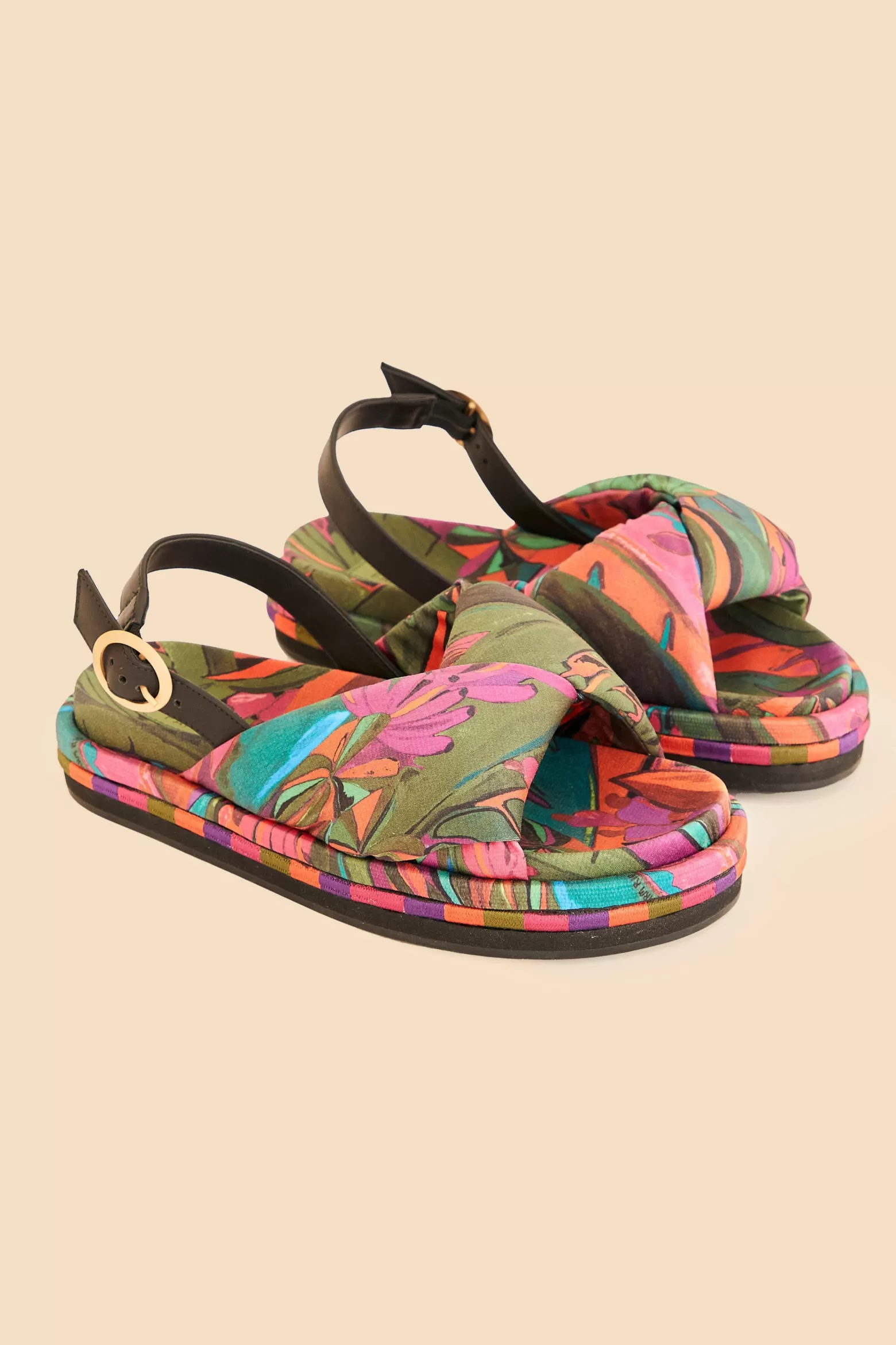 Online FARM Rio  BANANA LEAVES PUFFY FLAT SANDAL