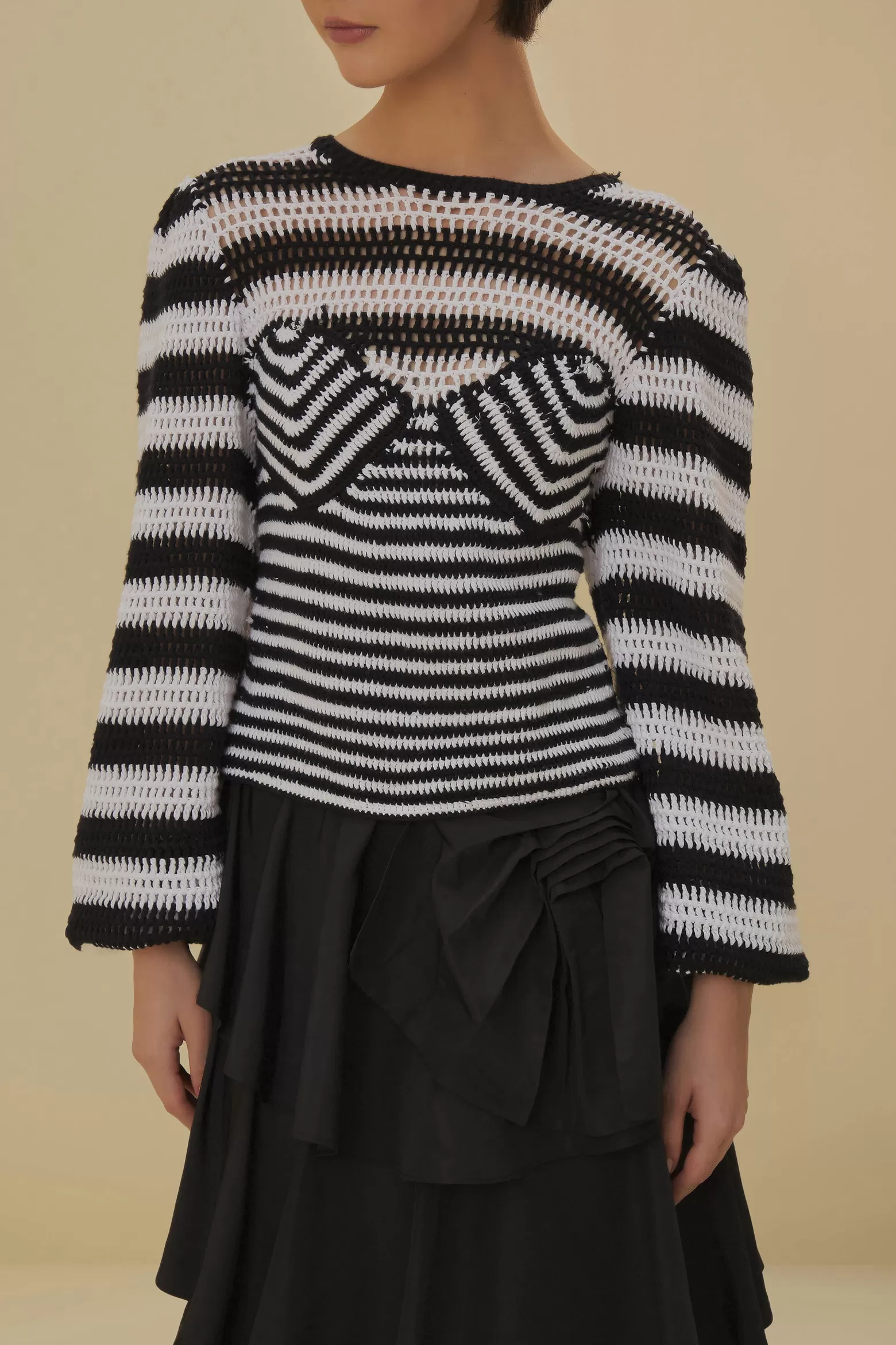 Store FARM Rio  BLACK AND WHITE STRIPES CROCHET BLOUSE