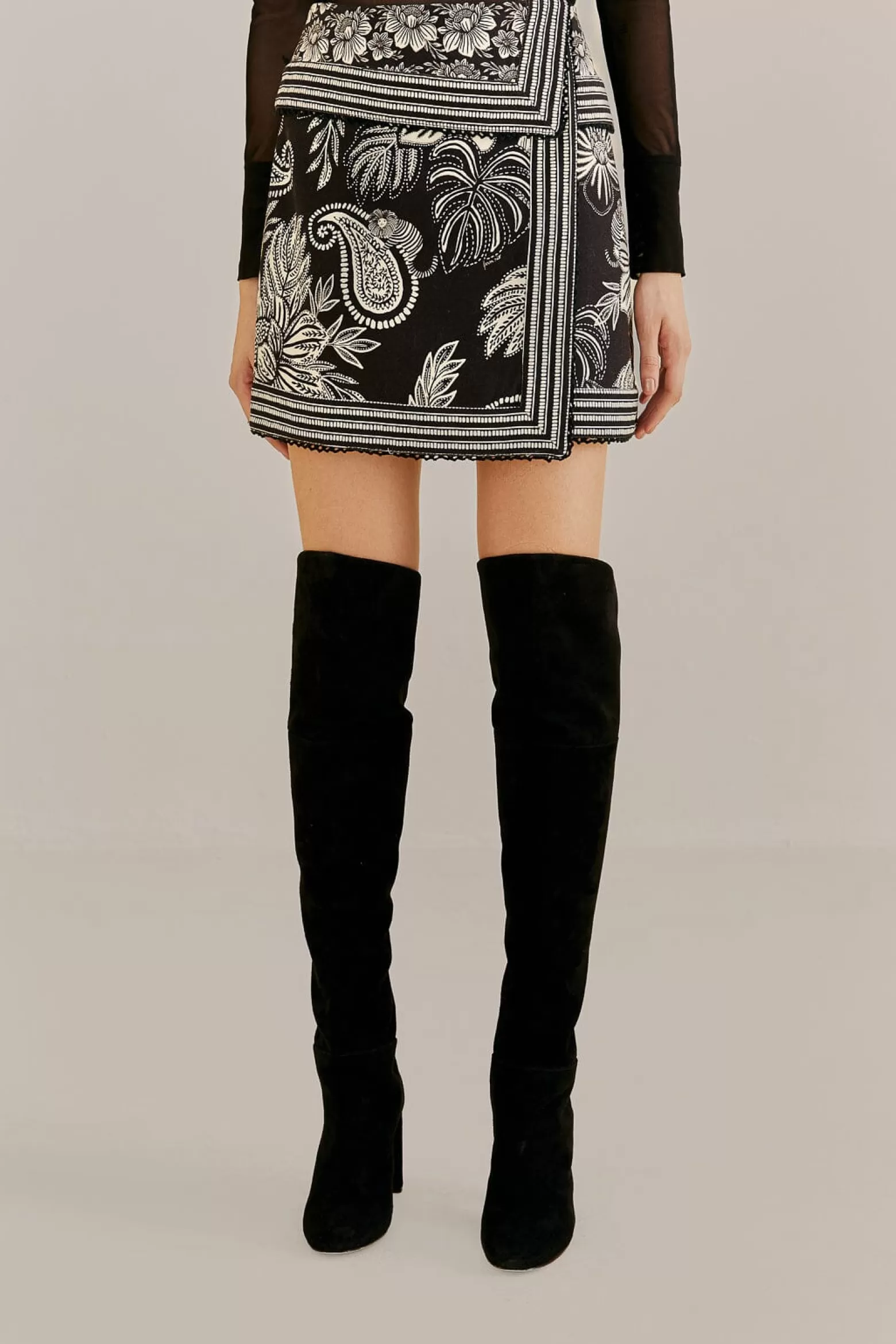 Best Sale FARM Rio  BLACK PAISLEY BLOOM MINI SKIRT