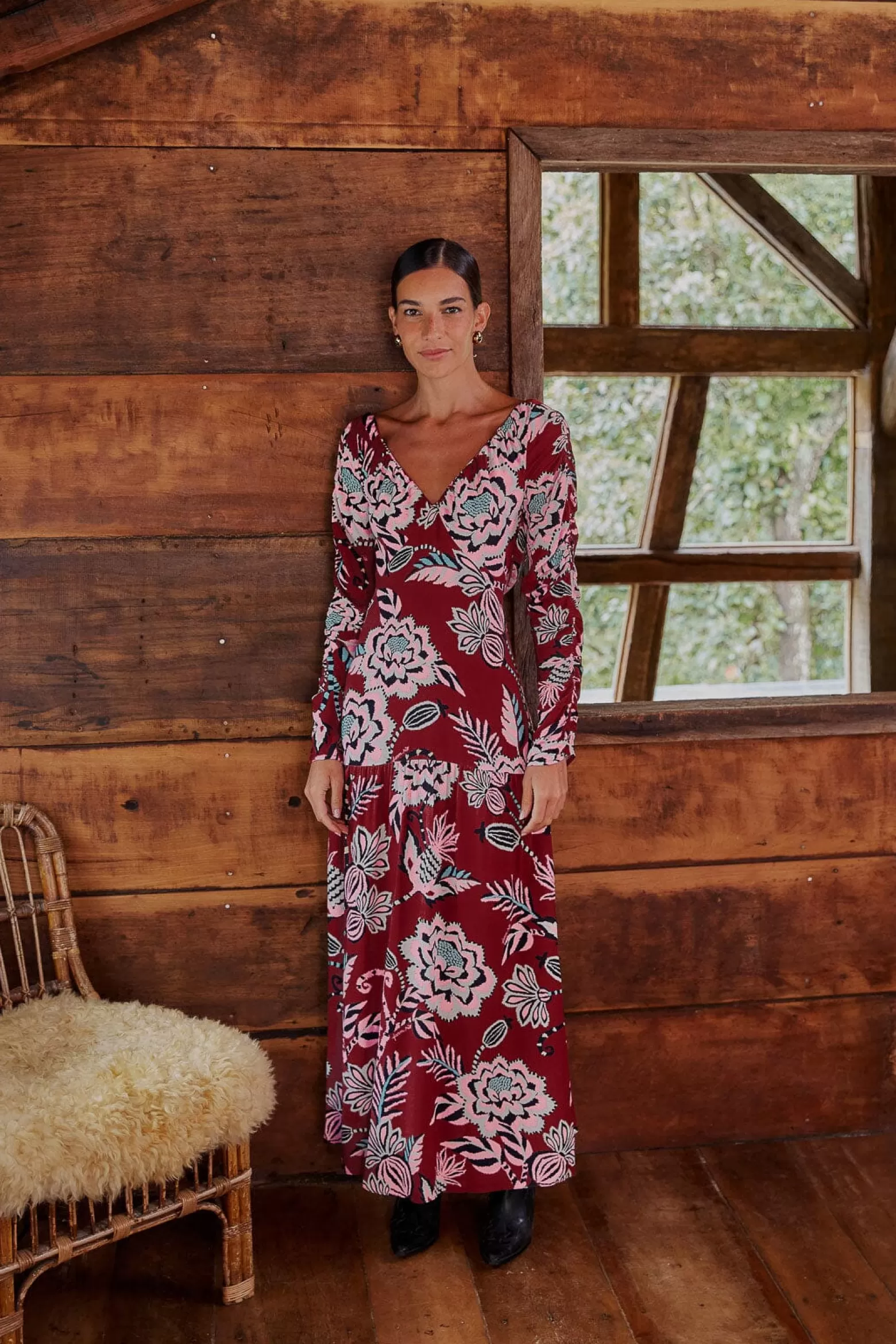 Clearance FARM Rio  BURGUNDY PINEAPPLE INSPIRATION V NECK MAXI DRESS