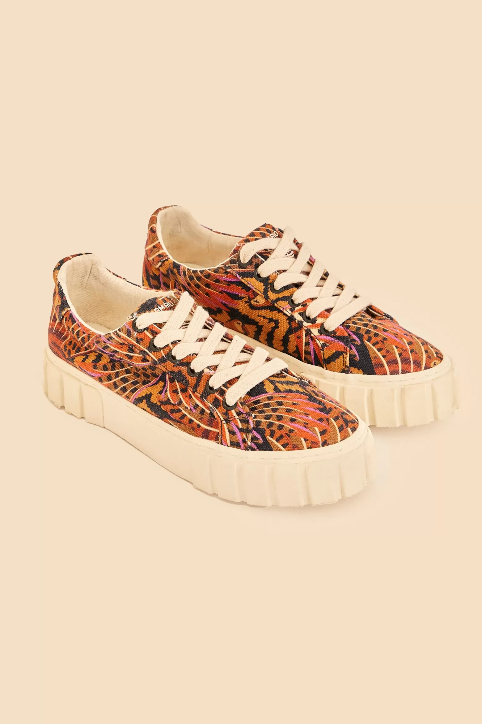 New FARM Rio  CARAMEL MACAWMOUFLAGE FLATFORM SNEAKER