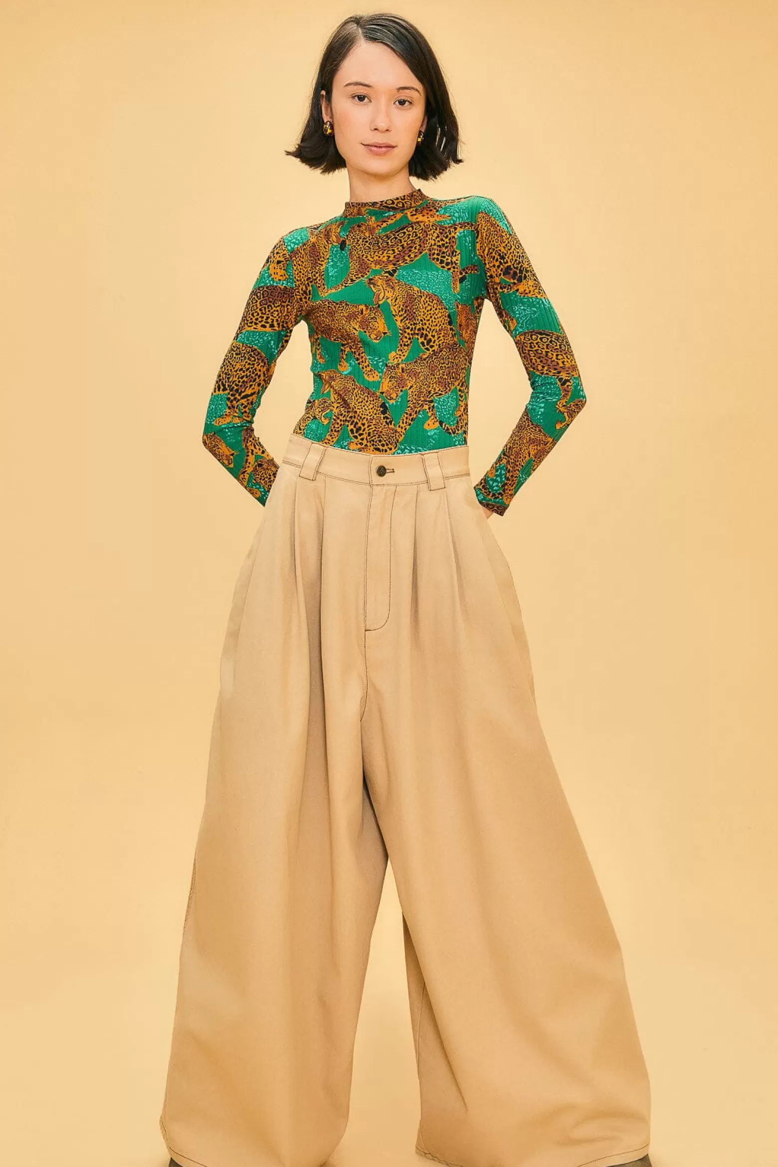 Outlet FARM Rio  KHAKI LOW WAISTED PLEATED PANTS