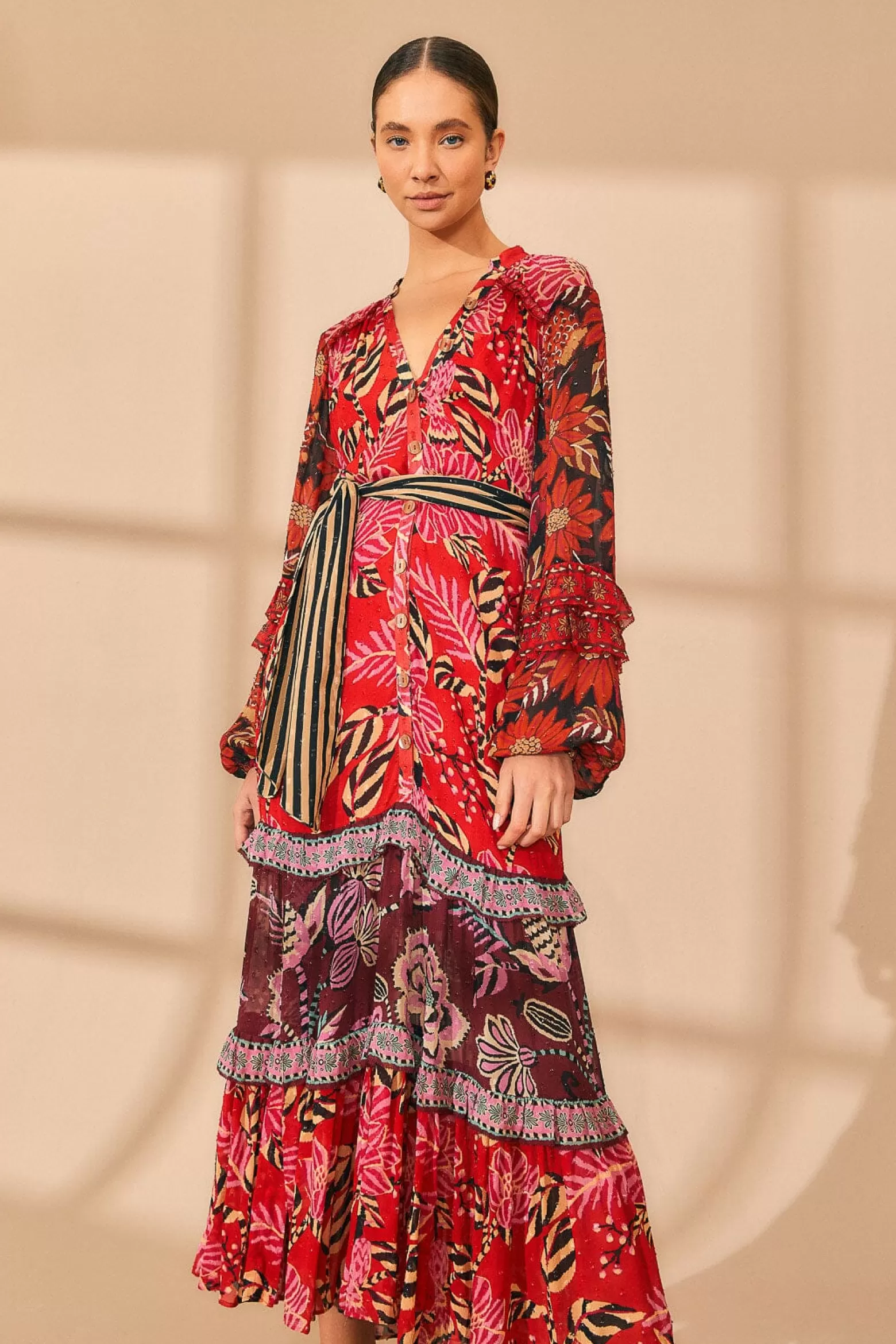 Outlet FARM Rio  MIXED FLORAL PRINTS LONG SLEEVE MAXI DRESS