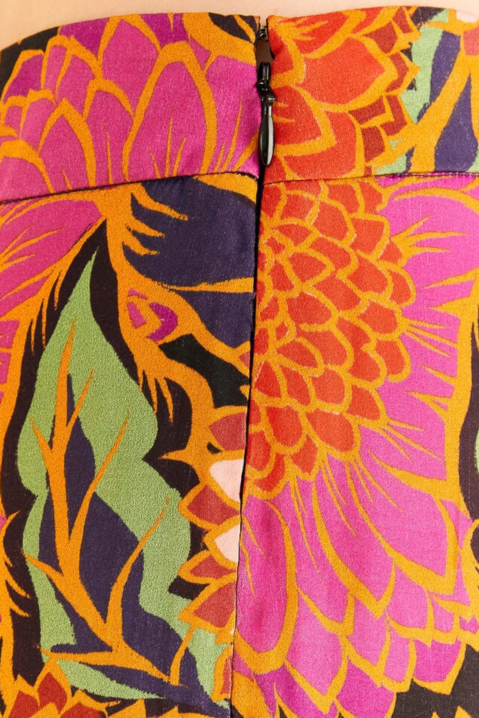 Sale FARM Rio  MULTICOLOR VINTAGE GARDEN SATIN FLARE PANTS