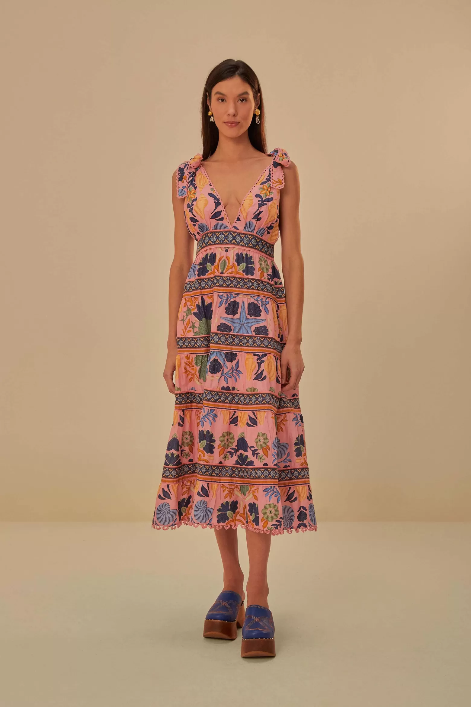 Flash Sale FARM Rio  PINK SEASHELL TAPESTRY MIDI DRESS