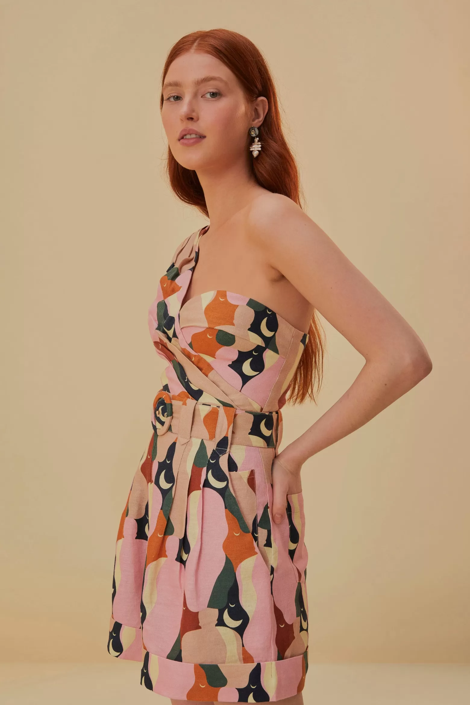 Store FARM Rio  THE KISS MULTICOLOR ONE SHOULDER ROMPER